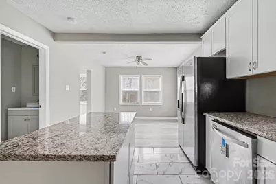 9501 Misenheimer Road, Charlotte, NC 28215 - Photo 17