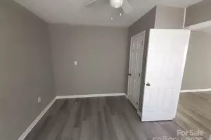 9501 Misenheimer Rd, Charlotte, NC 28215 - Photo 7