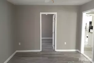 9501 Misenheimer Rd, Charlotte, NC 28215 - Photo 5