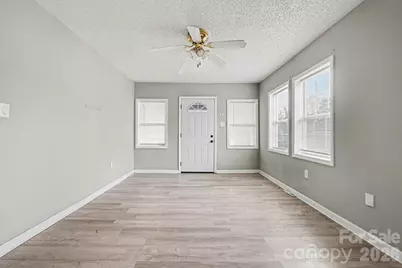 9501 Misenheimer Road, Charlotte, NC 28215 - Photo 5