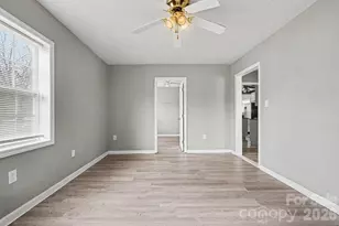 9501 Misenheimer Rd, Charlotte, NC 28215 - Photo 5