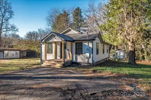 319 Hoyle Cir, Gastonia, NC 28052 - Photo 3