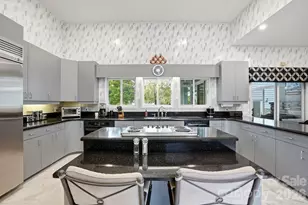 290 Blucher Cir, Lake Wylie, SC 29710 - Photo 7