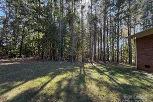 925 Perth Rd, Troutman, NC 28166 - Photo 31