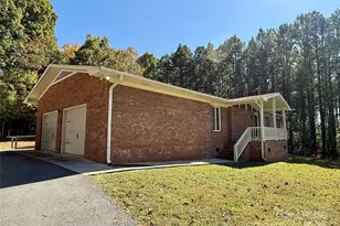 925 Perth Rd, Troutman, NC 28166 - Photo 27