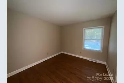 925 Perth Road, Troutman, NC 28166 - Photo 17