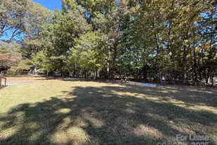 925 Perth Rd, Troutman, NC 28166 - Photo 29