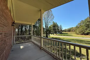 925 Perth Rd, Troutman, NC 28166 - Photo 3