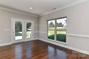 8765 Aspinwall Dr, Charlotte, NC 28216 - Photo 11