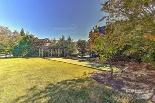 8765 Aspinwall Dr, Charlotte, NC 28216 - Photo 39