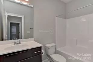 8765 Aspinwall Dr, Charlotte, NC 28216 - Photo 31