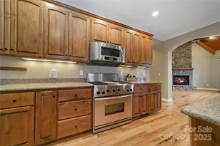 886 Soquili Dr, Brevard, NC 28712 - Photo 19