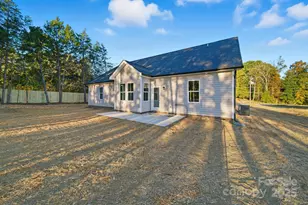 7657 Tuckaseegee Rd, Kannapolis, NC 28081 - Photo 7