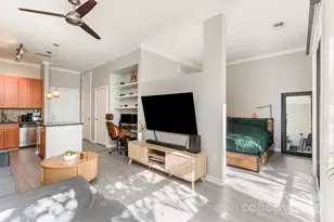 525 E 6th St, Charlotte, NC 28202 - Photo 7