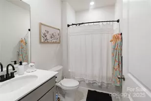 345 Ridgeview Ln, Mars Hill, NC 28754 - Photo 11