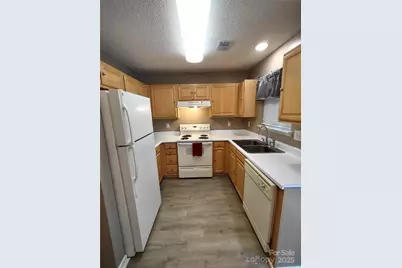 8338 Rudolph Road, Charlotte, NC 28216 - Photo 5