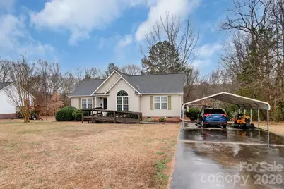 2514 Oxford Circle, Lancaster, SC 29720 - Photo 3