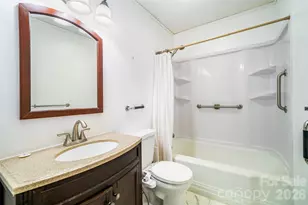 52 E Miller St, Columbus, NC 28722 - Photo 9