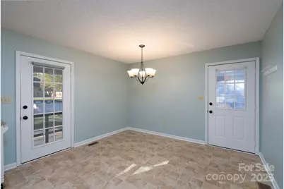 713 W Campbell Avenue W, Salisbury, NC 28146 - Photo 7