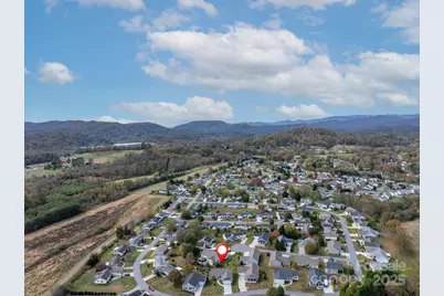 457 Riverwind Drive, Hendersonville, NC 28739 - Photo 35