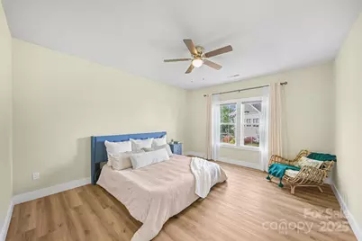 457 Riverwind Drive, Hendersonville, NC 28739 - Photo 15