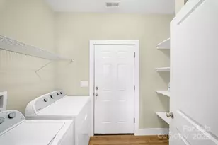 457 Riverwind Dr, Hendersonville, NC 28739 - Photo 23