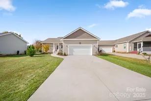 457 Riverwind Dr, Hendersonville, NC 28739 - Photo 25