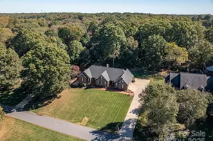 208 Hollow Rd, Lincolnton, NC 28092 - Photo 3