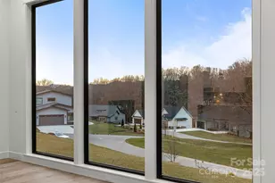 34 Bridgeway Dr, Candler, NC 28715 - Photo 15