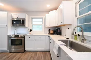 914 Crestmere St, Charlotte, NC 28208 - Photo 21