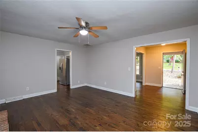 11810 Lansbury Court, Charlotte, NC 28226 - Photo 9