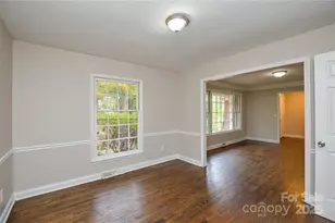 11810 Lansbury Ct, Charlotte, NC 28226 - Photo 7