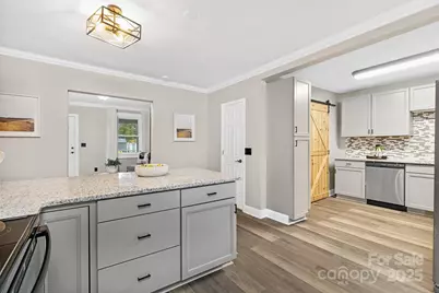 3824 Freedom Drive, Charlotte, NC 28208 - Photo 15