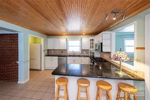 6332 Montpelier Rd, Charlotte, NC 28210 - Photo 13