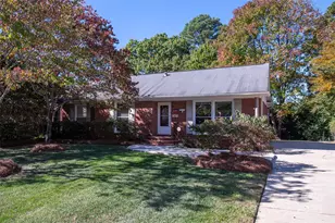 6332 Montpelier Rd, Charlotte, NC 28210 - Photo 3