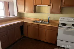 1147 Old Linville Rd, Marion, NC 28752 - Photo 27