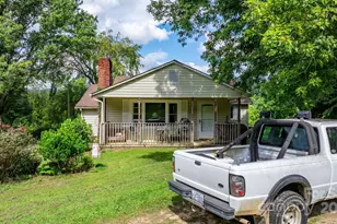 1147 Old Linville Rd, Marion, NC 28752 - Photo 3