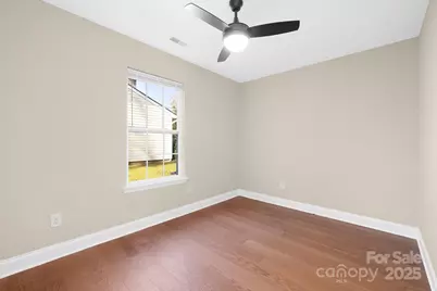 2012 Pheasant Glen Road, Charlotte, NC 28214 - Photo 9