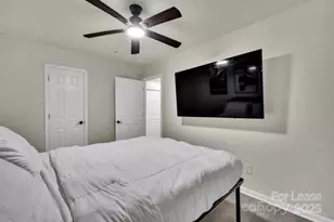 2030 Vinton St, Charlotte, NC 28216 - Photo 9