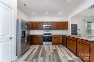 1526 Starmount Cove Ln, Charlotte, NC 28210 - Photo 7