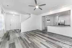 1526 Starmount Cove Ln, Charlotte, NC 28210 - Photo 3