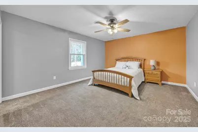 651 25th Avenue NW, Hickory, NC 28601 - Photo 19