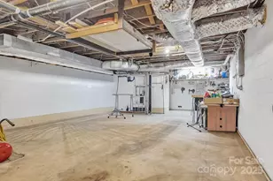 651 25th Ave NW, Hickory, NC 28601 - Photo 29