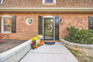 651 25th Ave NW, Hickory, NC 28601 - Photo 5