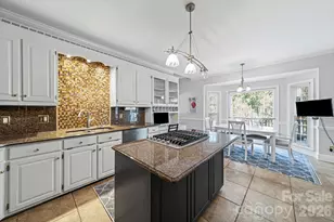 5224 Silchester Ln, Charlotte, NC 28215 - Photo 19