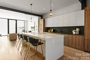 421 Marsh Rd, Charlotte, NC 28209 - Photo 5