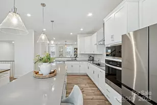 2318 Magnolia Blossom Wy, Charlotte, NC 28211 - Photo 7