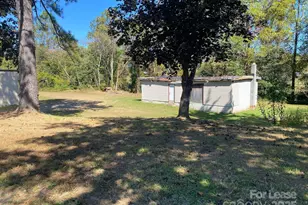 327 39th St Pl SW, Hickory, NC 28602 - Photo 19