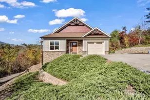 5588 Table View Ln, Lenoir, NC 28645 - Photo 3