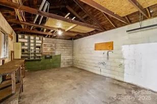 83 Flint St, Canton, NC 28716 - Photo 25